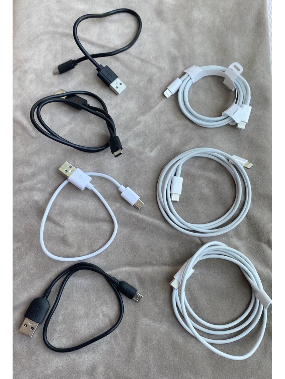 Mixed Lot of 7 Cell Phone Chargers: Some Brand New
